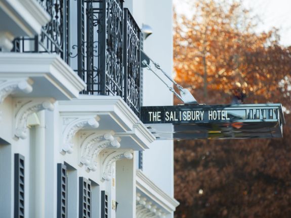 Luxury Christchurch hotel